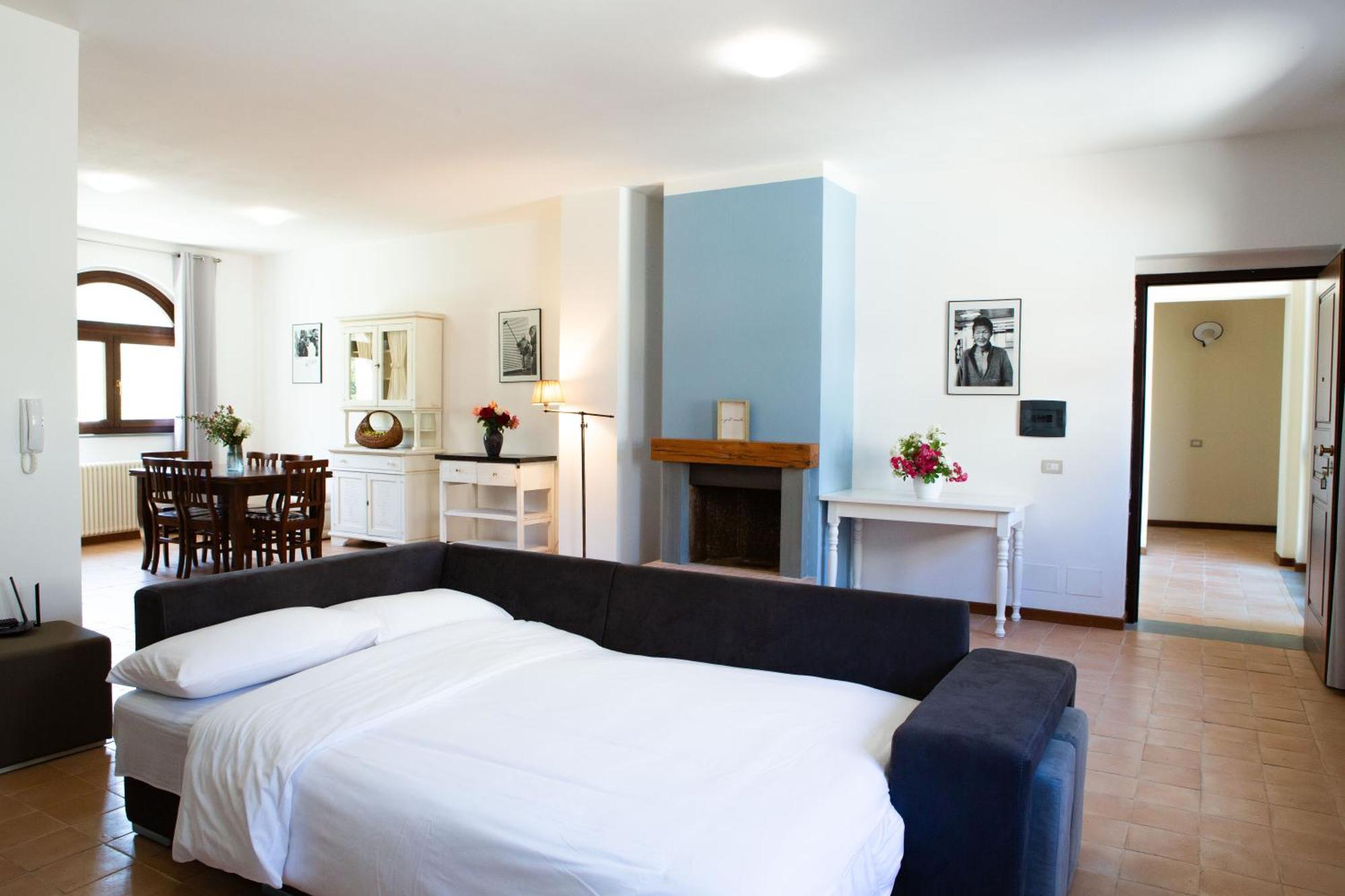Ht Castello Di Campolongo Aparthotel Valfabbrica Exteriör bild