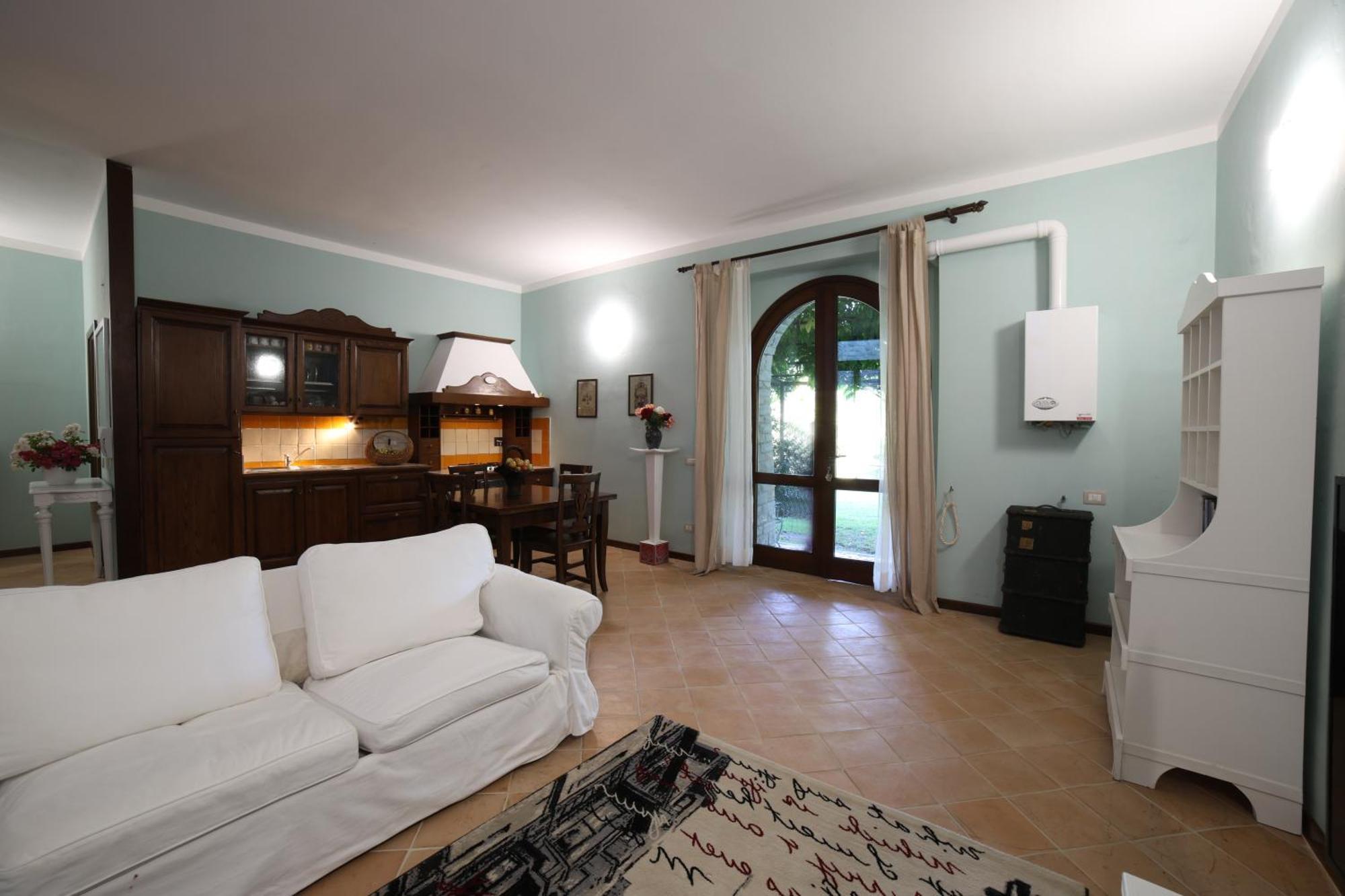 Ht Castello Di Campolongo Aparthotel Valfabbrica Exteriör bild