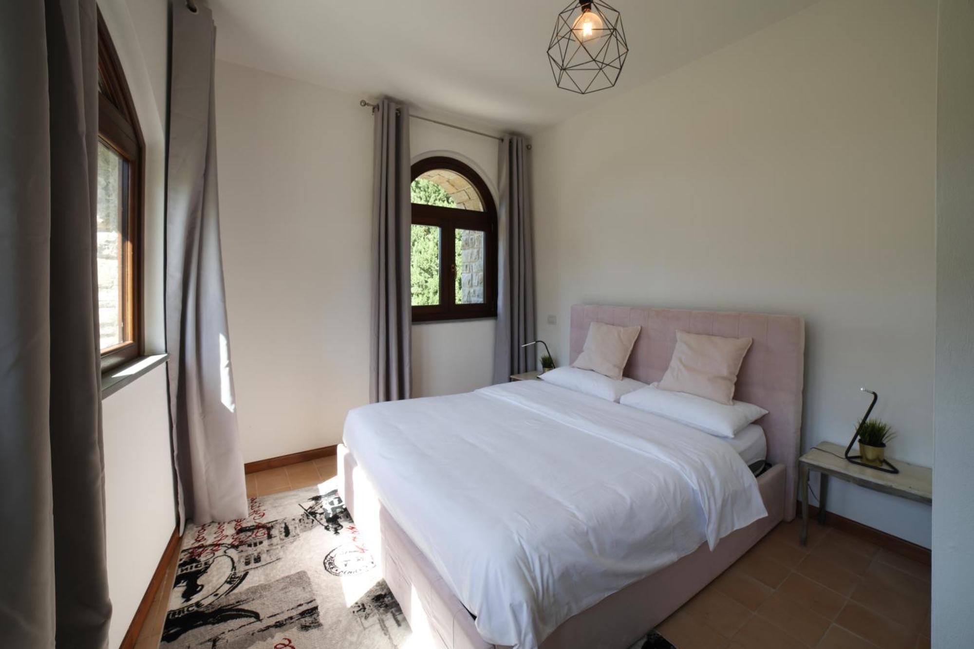 Ht Castello Di Campolongo Aparthotel Valfabbrica Exteriör bild