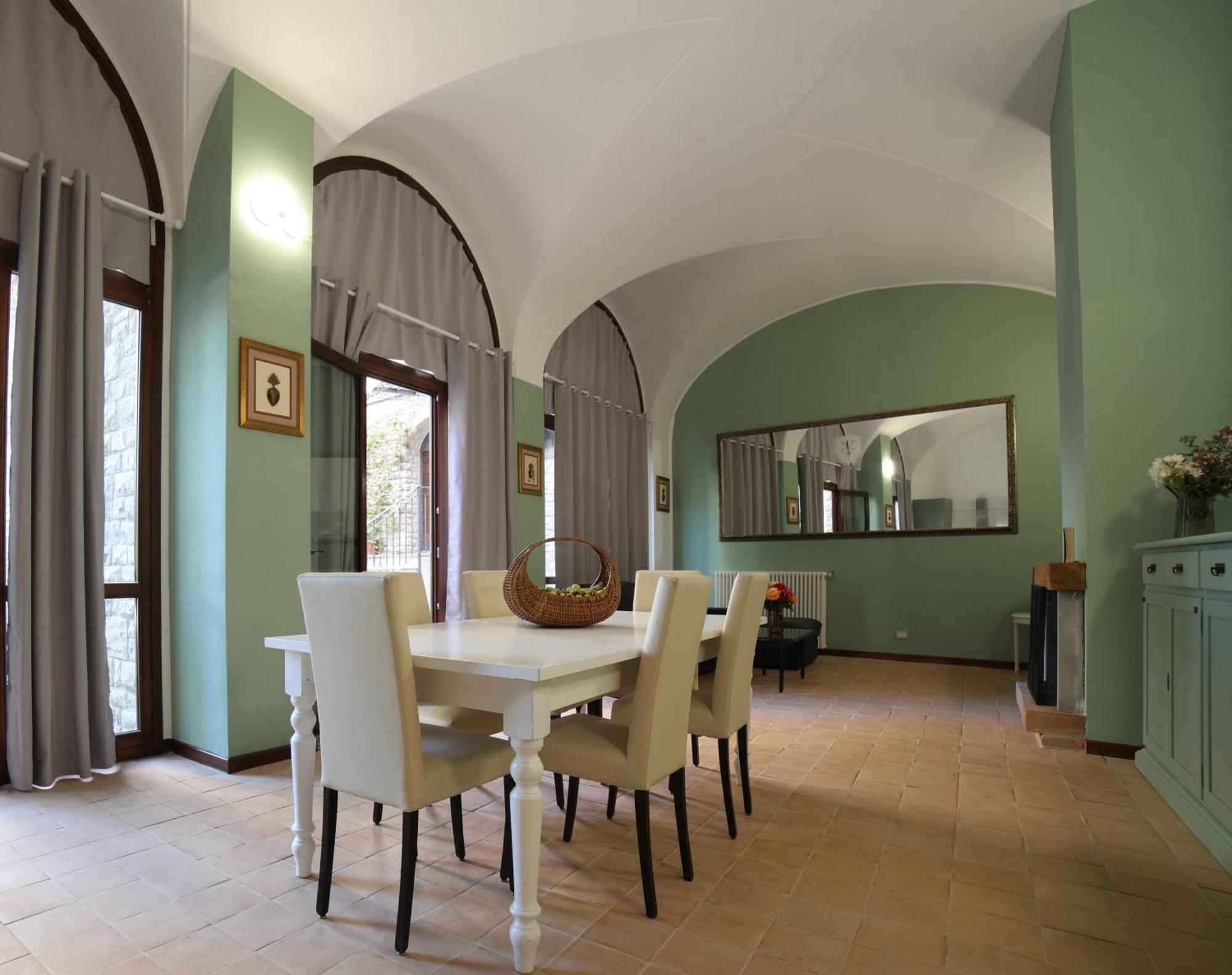 Ht Castello Di Campolongo Aparthotel Valfabbrica Exteriör bild