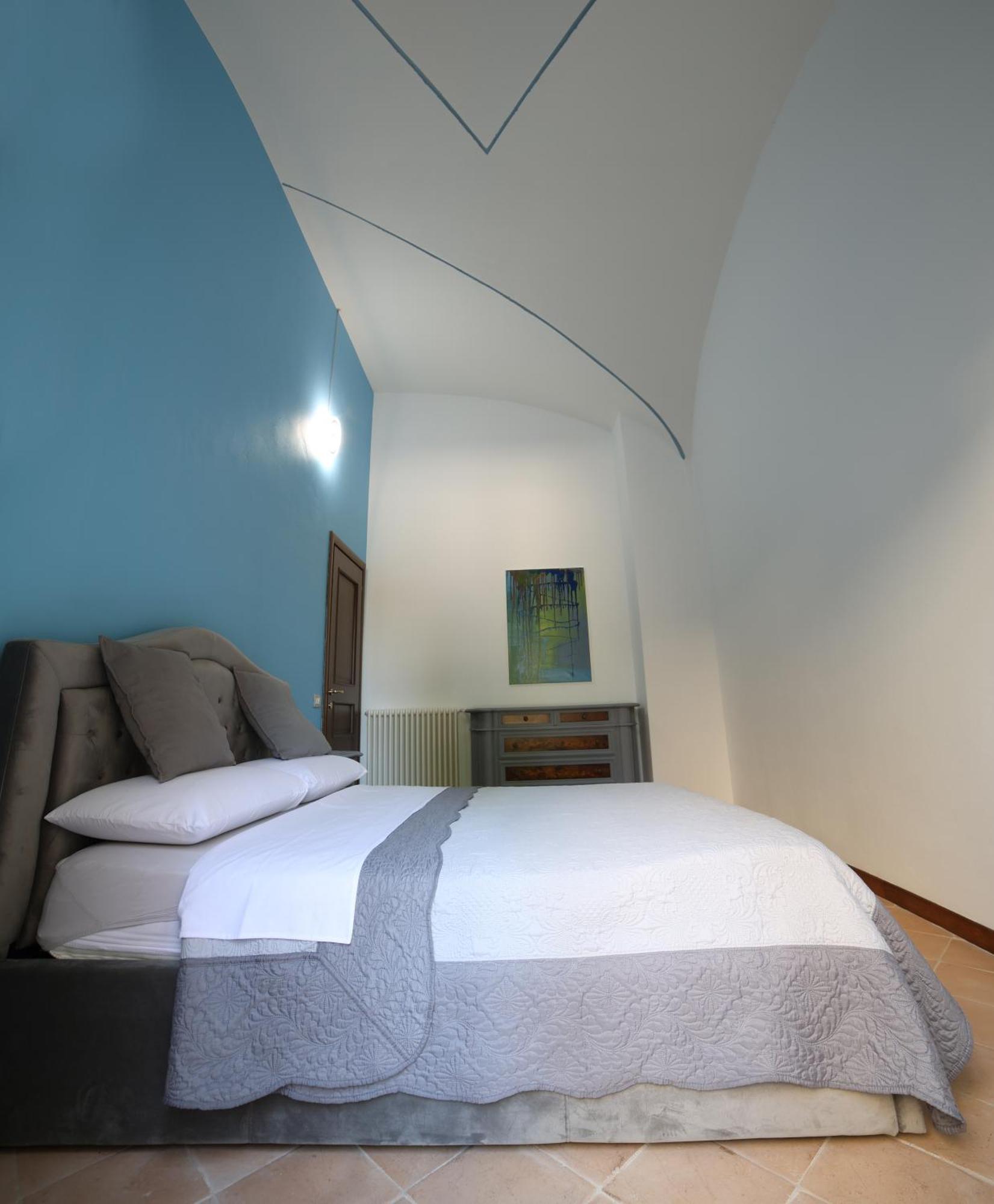 Ht Castello Di Campolongo Aparthotel Valfabbrica Exteriör bild